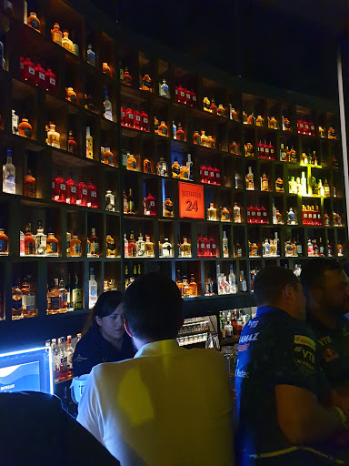 Lima Bar