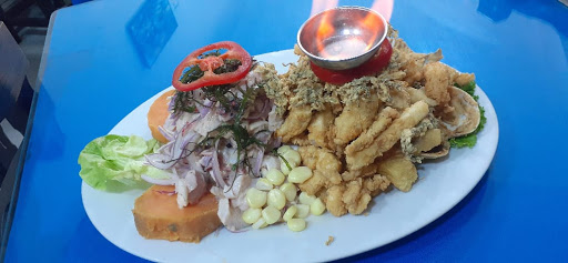RESTAURANTE CEVICHERÍA VESIQUE BEACH