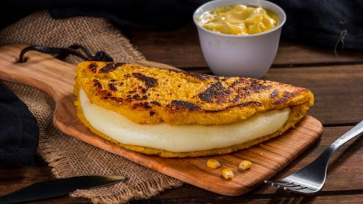 Sazón Llanero: Cachapas, Arepas, Tequeños. Delivery