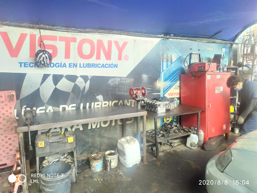 Mecánica automotriz Leo diagnostic car