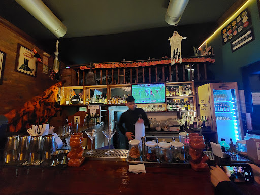 Houlihan's Bar