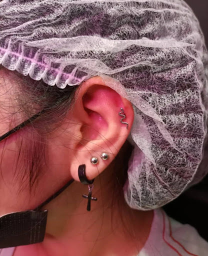Blackpiercing_tattoo