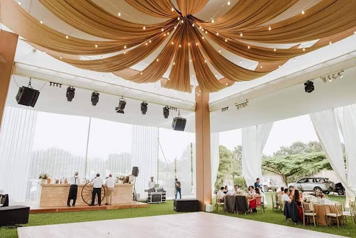 PLATINO PRODUCCIONES CATERING Y EVENTOS