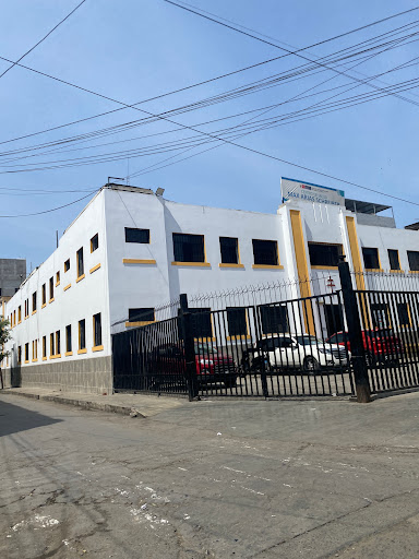 Centro de Salud Max Arias Schreiber