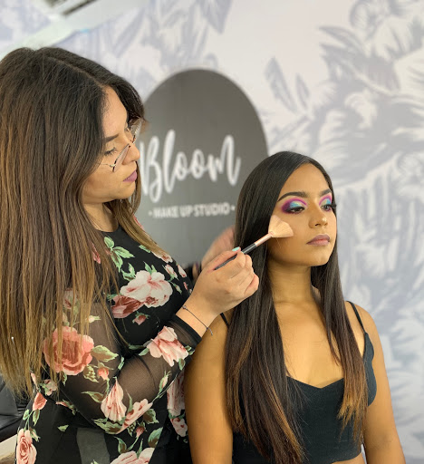 Bloom Make Up Studio