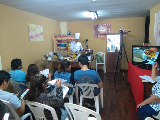 Taller de Cocina y Pasteleria SCHEF